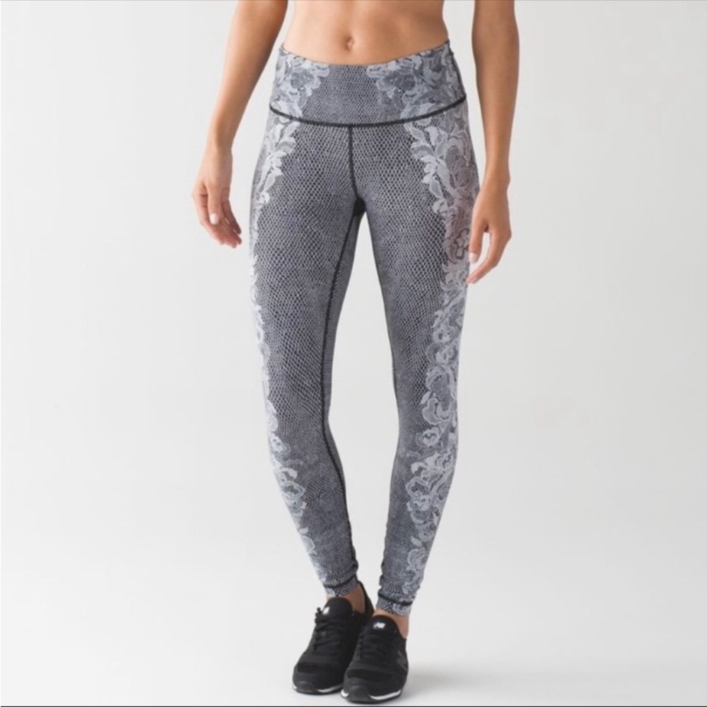 LULULEMON Speed Florence lace leggings